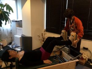 Pilates Equipment Machine Excecise handson Reformer ピラティス マシン エクササイズ ハンズオン リフォーマー