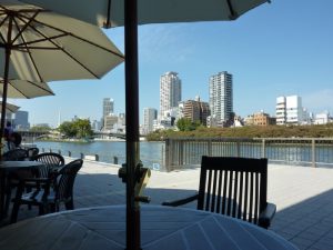 Riverside Terrace リバーサイド　テラス