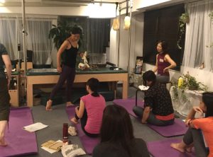 Trainer Studymeeting Pilates Yoga Instructor Fascia Breath hip joint foot Movement トレーナー　勉強会 ピラティス ヨガ インストラクター 筋膜 呼吸 背骨 股関節 足関節 解剖 ムーブメント